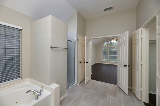 2716 Rocky Creek Drive, Mansfield, TX 76063