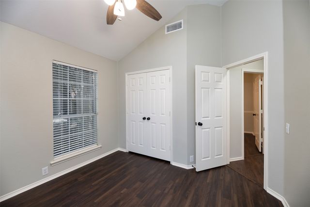 2716 Rocky Creek Drive, Mansfield, TX 76063