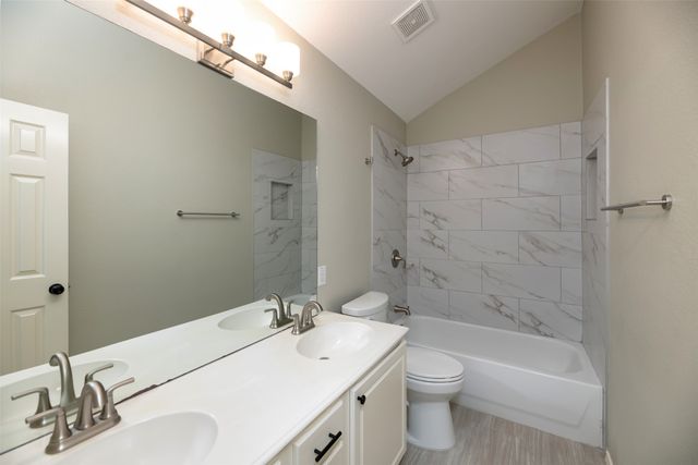 2716 Rocky Creek Drive, Mansfield, TX 76063