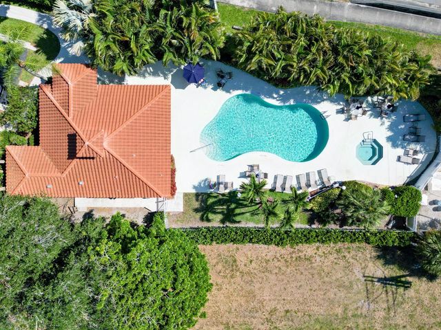 5159 Brookview Drive, Boynton Beach, FL 33437