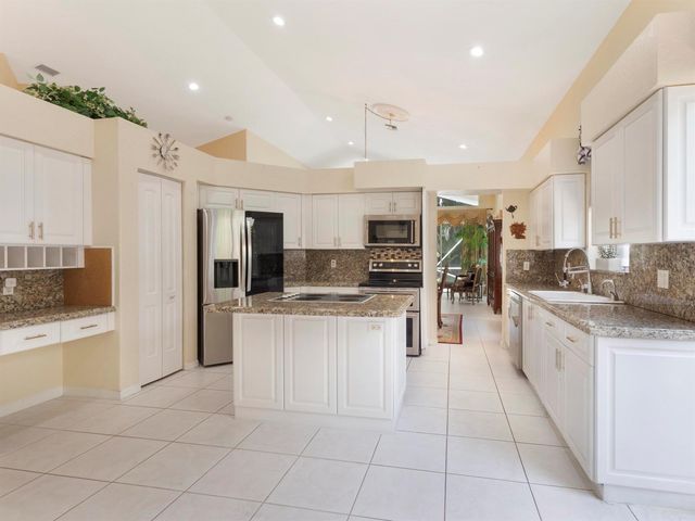 5159 Brookview Drive, Boynton Beach, FL 33437