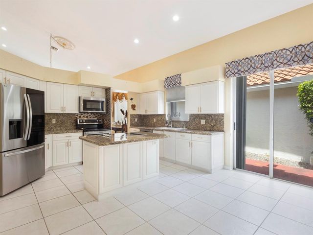 5159 Brookview Drive, Boynton Beach, FL 33437