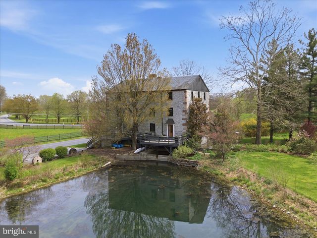 475 SNAVELY MILL RD, Lititz, PA 17543