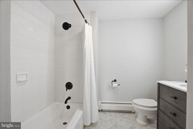 475 SNAVELY MILL RD, Lititz, PA 17543