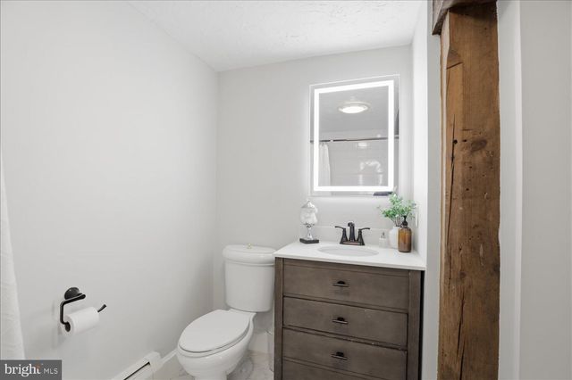 475 SNAVELY MILL RD, Lititz, PA 17543