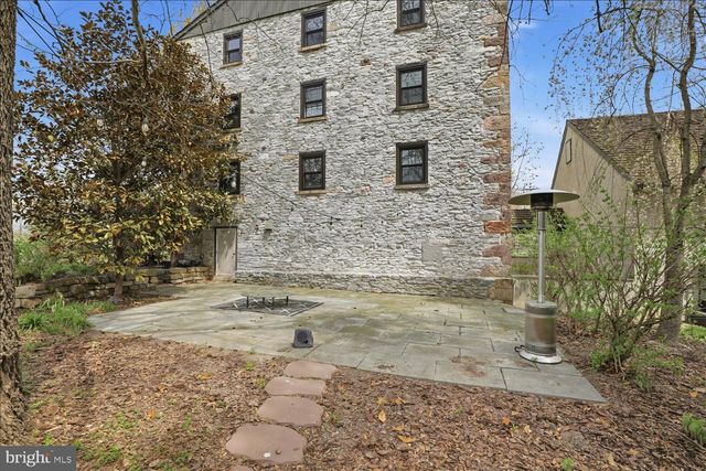 475 SNAVELY MILL RD, Lititz, PA 17543