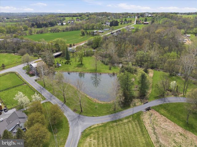 475 SNAVELY MILL RD, Lititz, PA 17543