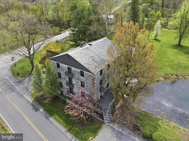 475 SNAVELY MILL RD, Lititz, PA 17543