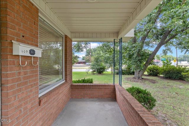 909 N Audubon Avenue, Goldsboro, NC 27530