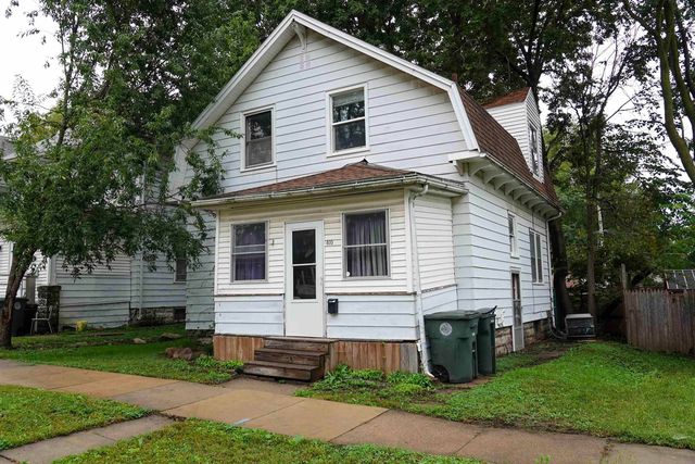 810 W 1st Street, Waterloo, IA 50701