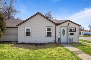 1525 5th Ave NW, Minot, ND 58703