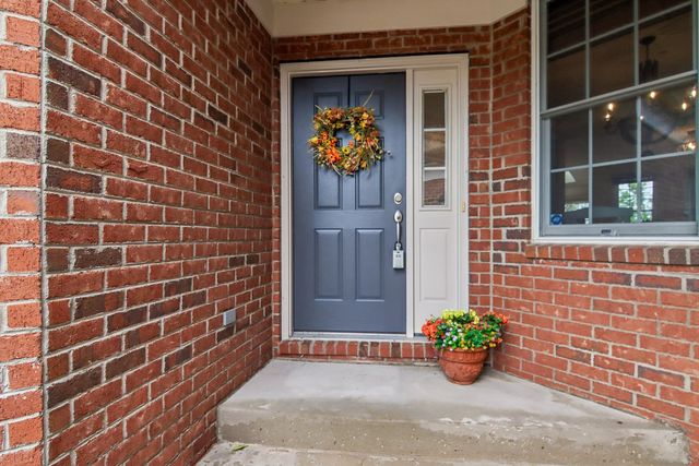 27 Harborside Way, Hawthorn Woods, IL 60047