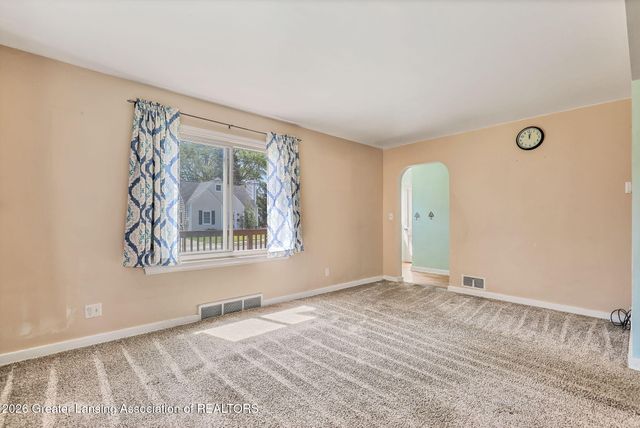 1208 Gordon Avenue, Lansing, MI 48910