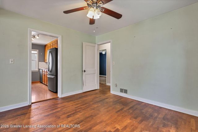 1208 Gordon Avenue, Lansing, MI 48910