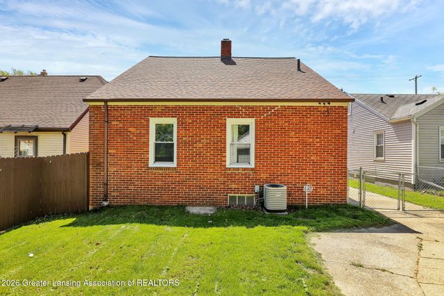 1208 Gordon Avenue, Lansing, MI 48910