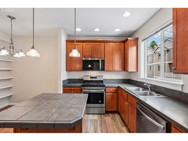 16115 Sw GAGE Ln, Beaverton, OR 97006