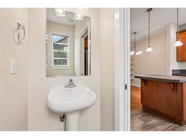 16115 Sw GAGE Ln, Beaverton, OR 97006