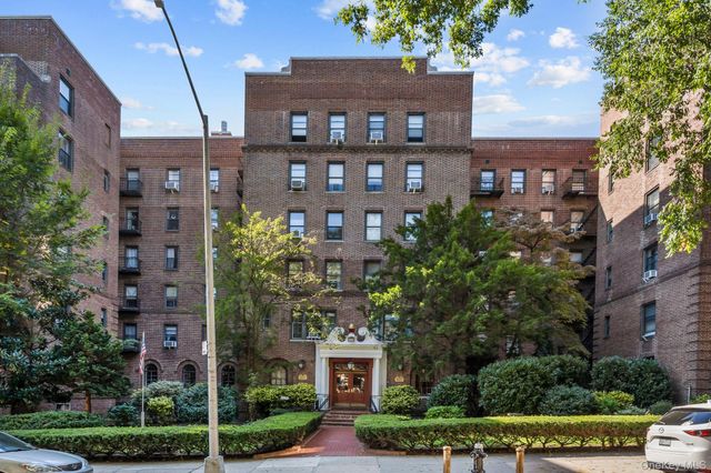8380 118th st 6G, Kew Gardens, NY 11415