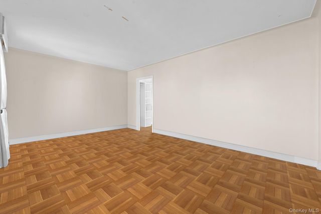 8380 118th st 6G, Kew Gardens, NY 11415