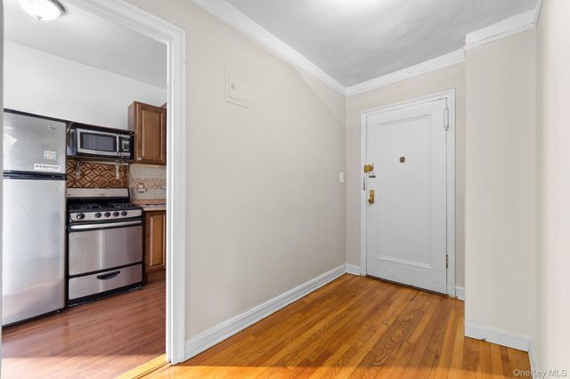 8380 118th st 6G, Kew Gardens, NY 11415