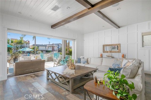 111 Rivo Alto Canal, Long Beach, CA 90803