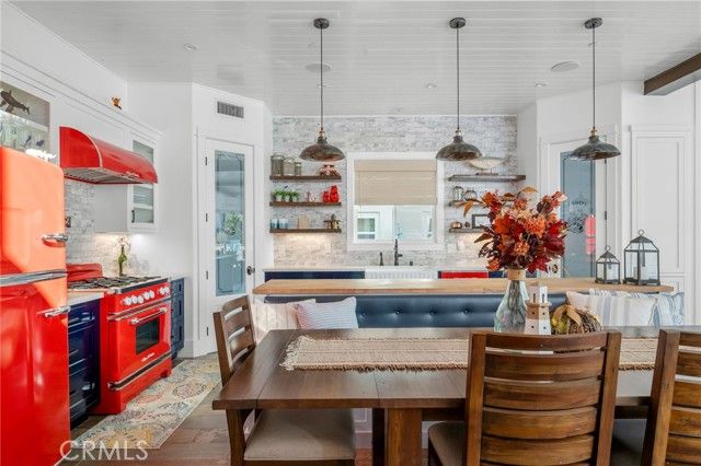 111 Rivo Alto Canal, Long Beach, CA 90803