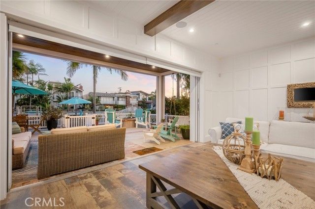 111 Rivo Alto Canal, Long Beach, CA 90803