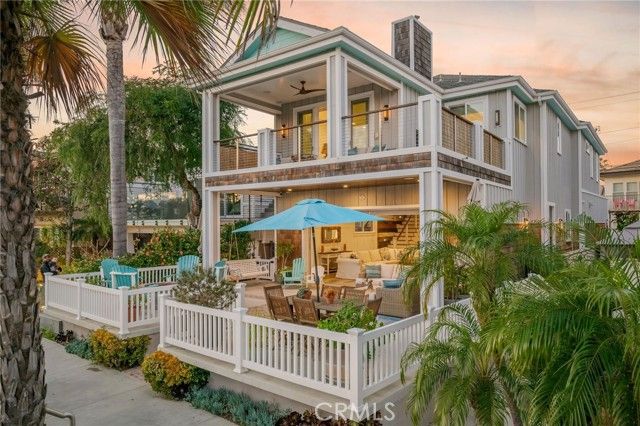 111 Rivo Alto Canal, Long Beach, CA 90803