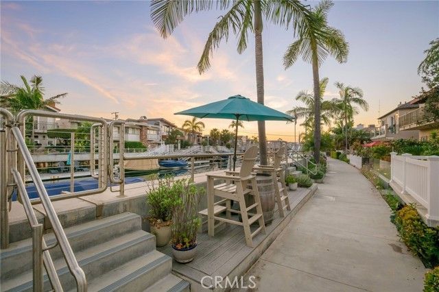 111 Rivo Alto Canal, Long Beach, CA 90803