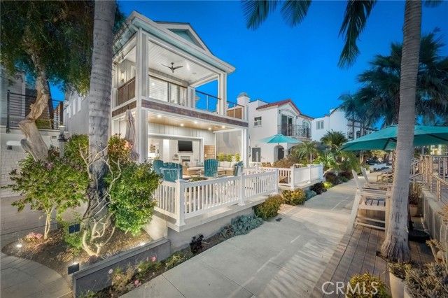 111 Rivo Alto Canal, Long Beach, CA 90803