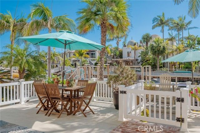 111 Rivo Alto Canal, Long Beach, CA 90803