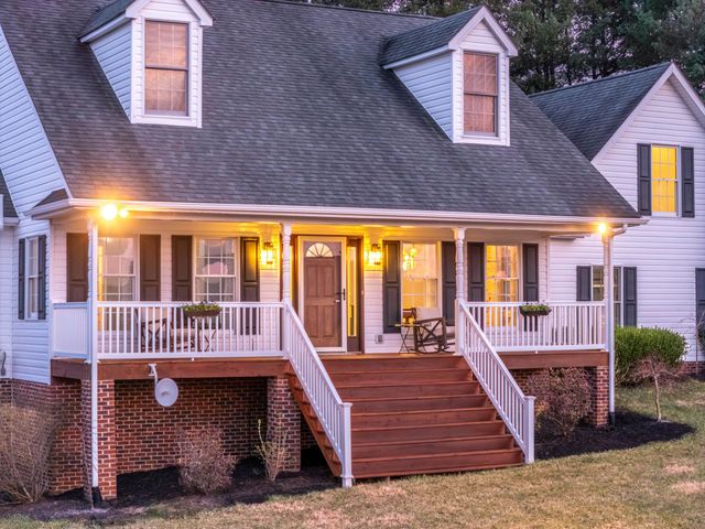 173 EASTWOOD DR, Staunton, VA 24401