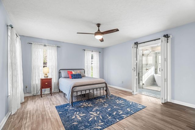 173 EASTWOOD DR, Staunton, VA 24401