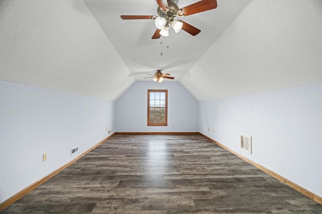 173 EASTWOOD DR, Staunton, VA 24401