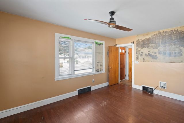 29 Pitman St, Methuen, MA 01844