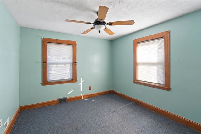 29 Pitman St, Methuen, MA 01844