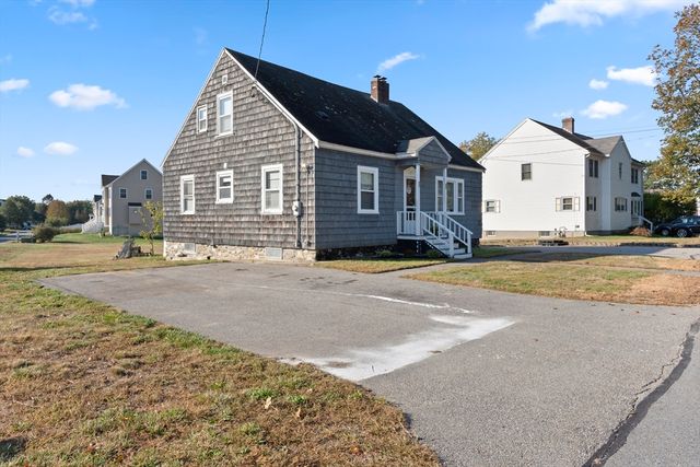 29 Pitman St, Methuen, MA 01844