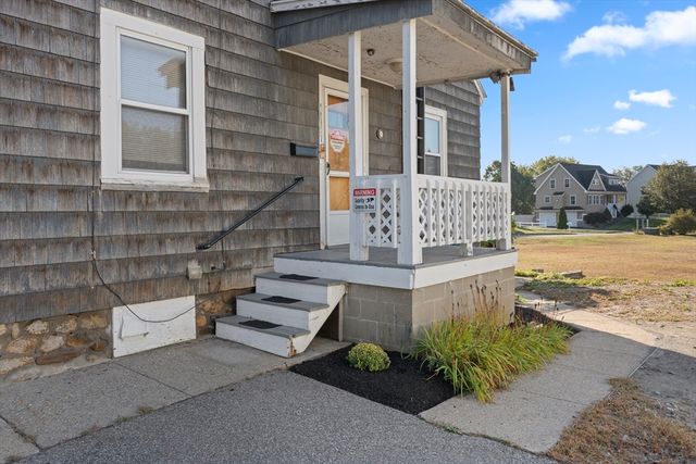29 Pitman St, Methuen, MA 01844
