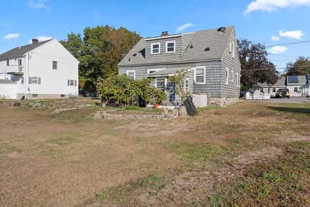 29 Pitman St, Methuen, MA 01844