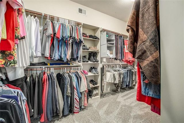 10611 N Michigan Avenue, Kansas City, MO 64155