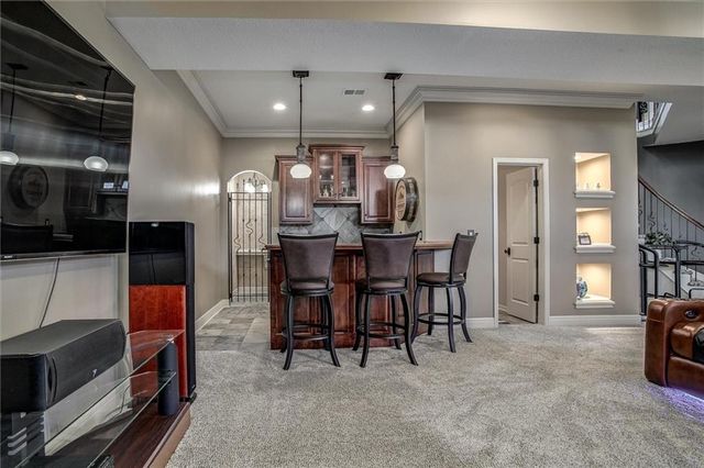 10611 N Michigan Avenue, Kansas City, MO 64155