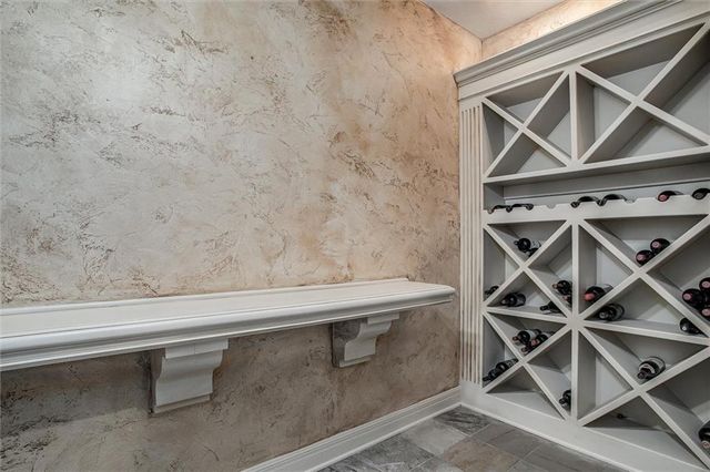 10611 N Michigan Avenue, Kansas City, MO 64155