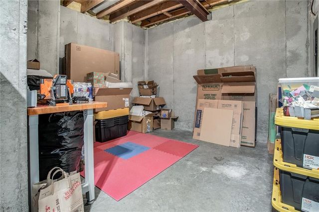 10611 N Michigan Avenue, Kansas City, MO 64155