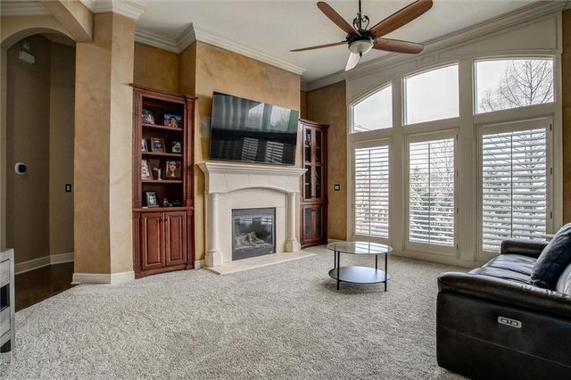 10611 N Michigan Avenue, Kansas City, MO 64155