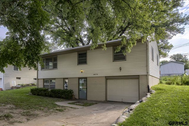 9472 Tomahawk Boulevard, Omaha, NE 68134