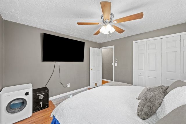 3 Hebert Rd, Spencer, MA 01562