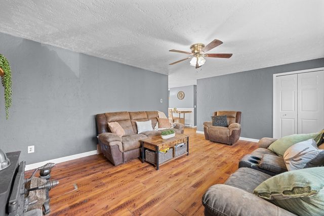 3 Hebert Rd, Spencer, MA 01562