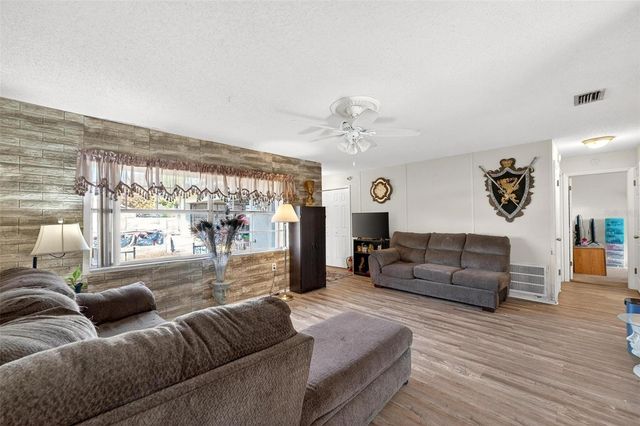 467 CONSTITUTION DRIVE, Orlando, FL 32809