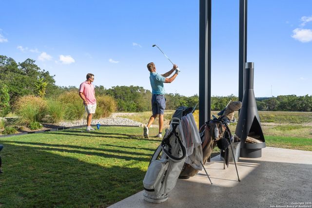 370 Gray Wolf, Blanco, TX 78606