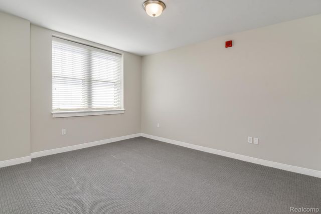 525 W Lafayette Boulevard, Detroit, MI 48226